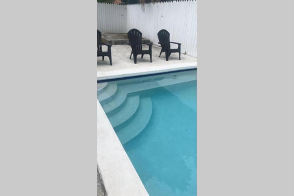 Rocky Pine Terrace - Private Getaway With Pool Nassau