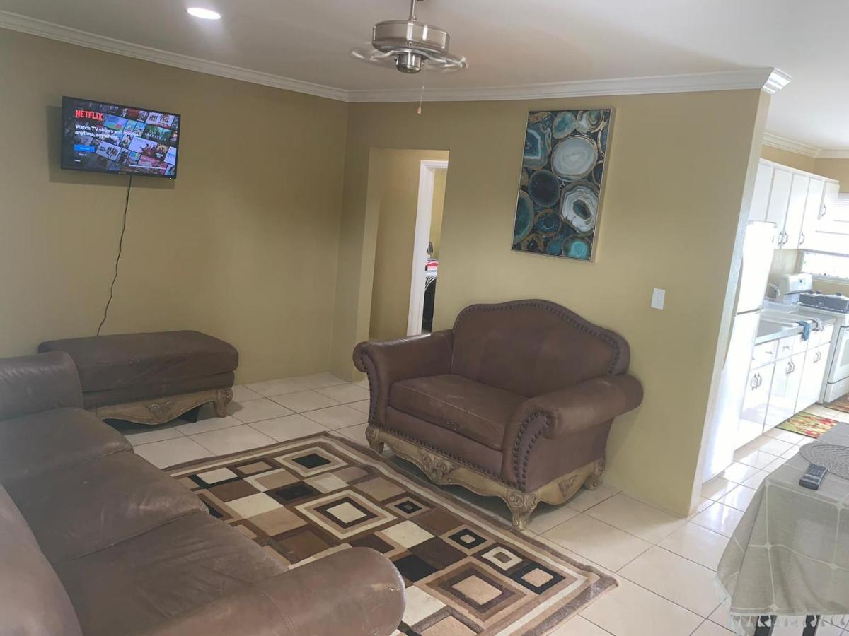 Rocky Pine Terrace - Private Getaway With Pool Appartement *