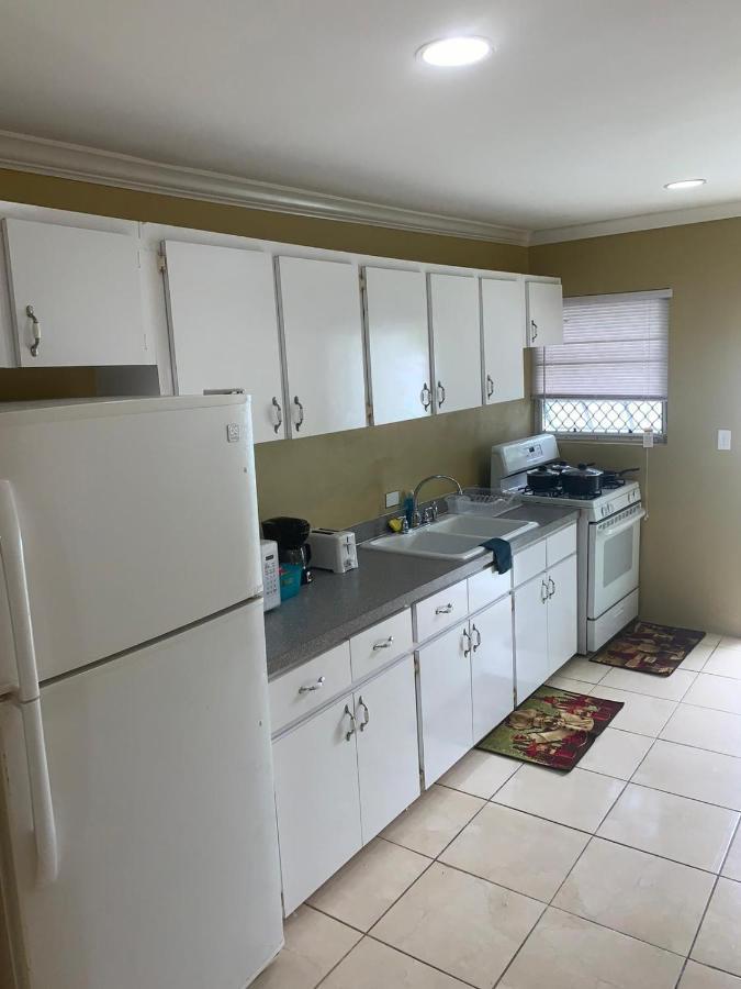 Rocky Pine Terrace - Private Getaway With Pool * Nassau